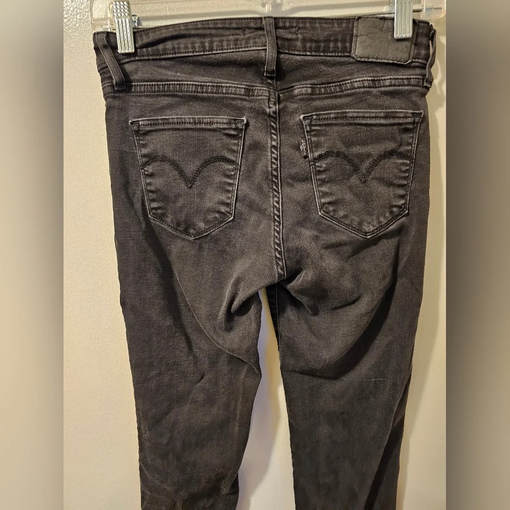 Levi's 711 Skinny Jeans Women’s W26 L30 Black Stretch